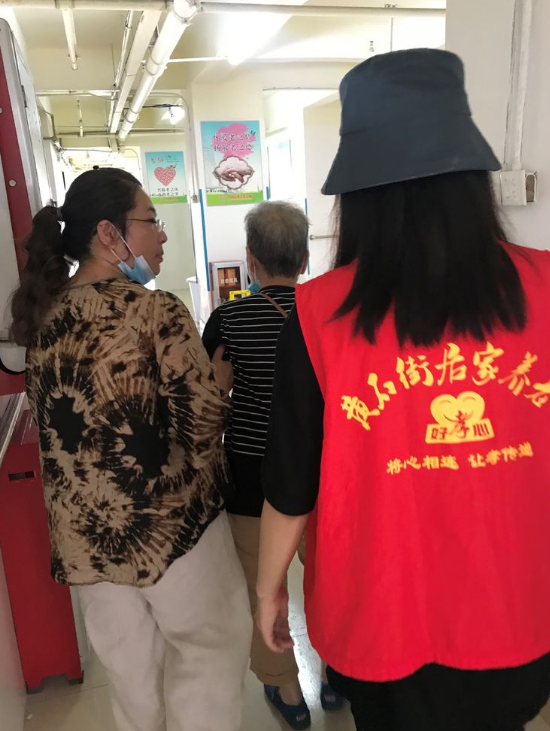 暖心服务，助独居老人顺利入住养老院